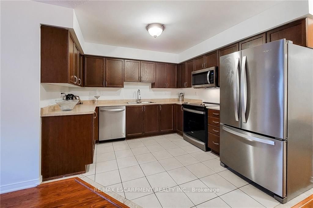 19 Hays Boulevard, #27