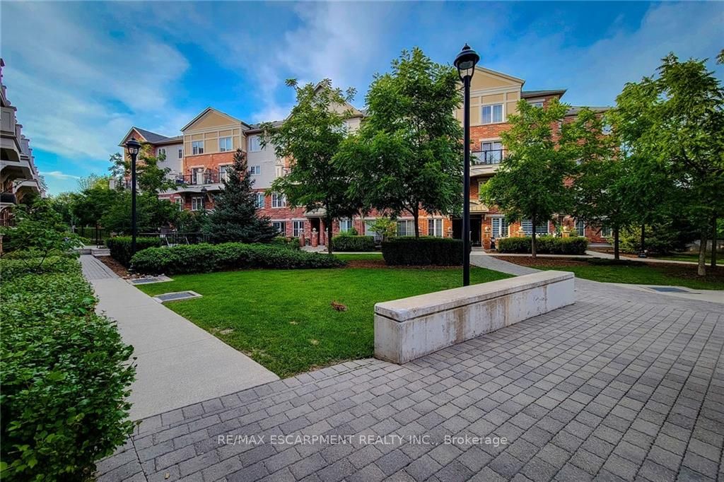 19 Hays Boulevard, #27