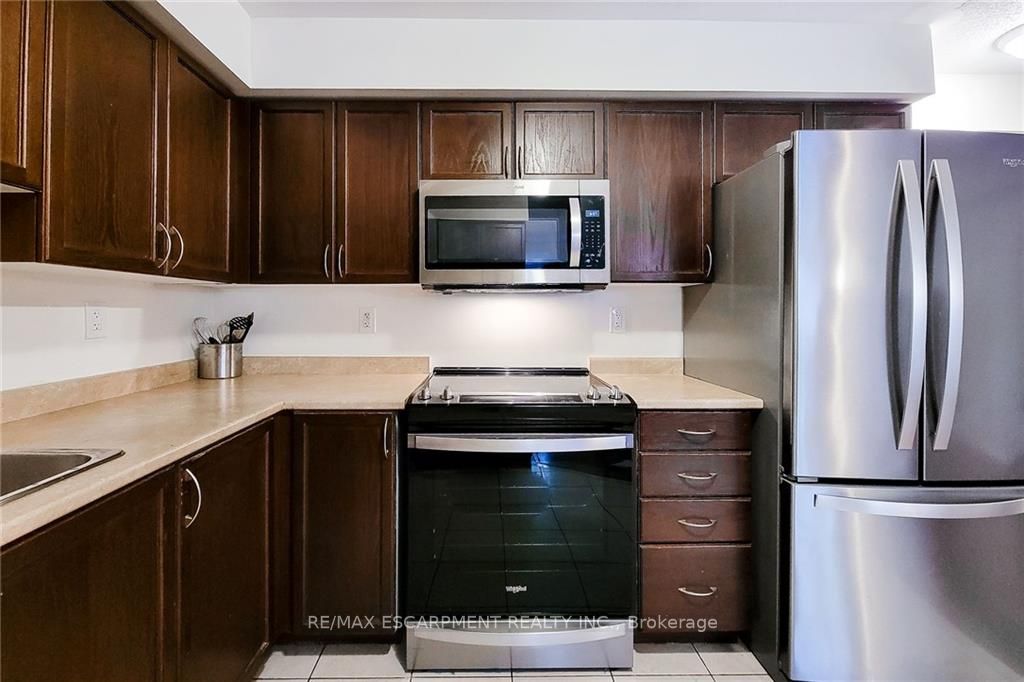 19 Hays Boulevard, #27