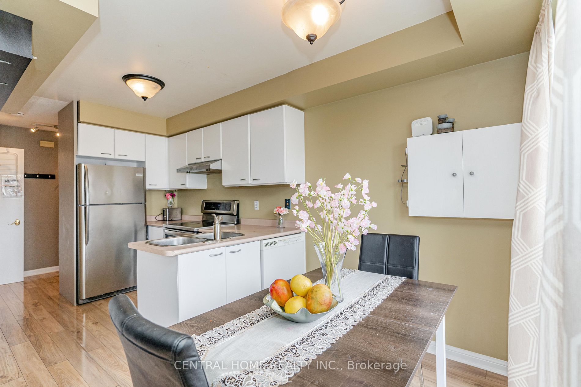 6950 Tenth Line W, #48