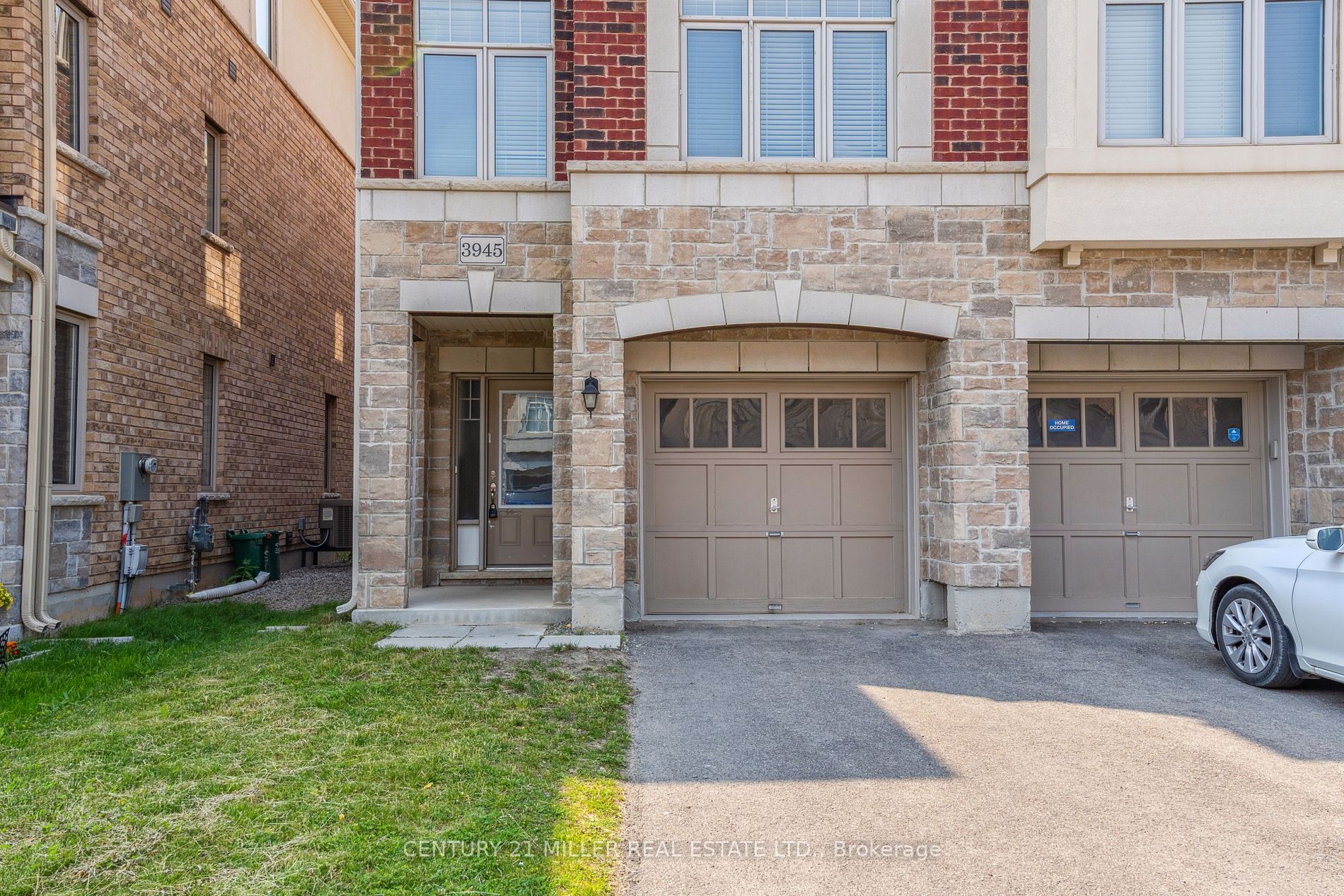 3945 Tufgar Cres