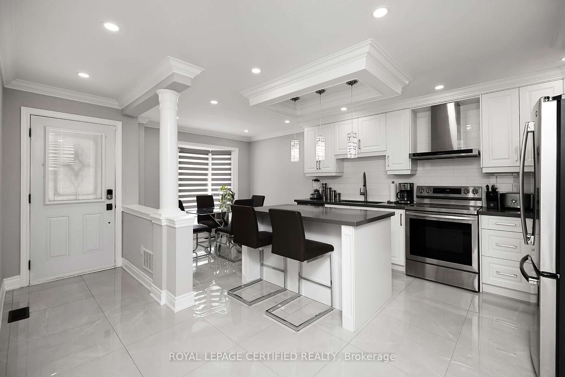 6A Carter Dr
