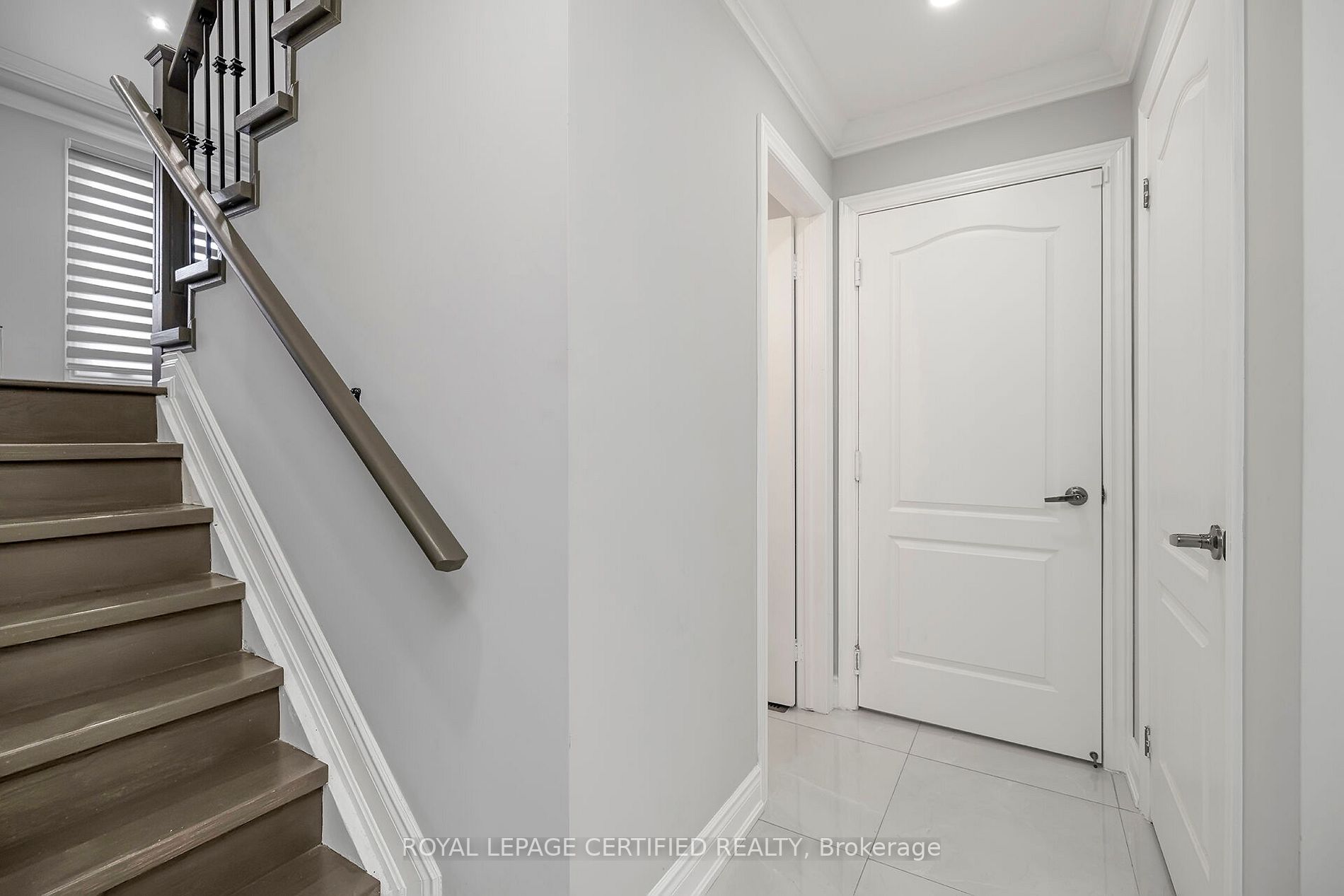 6A Carter Dr