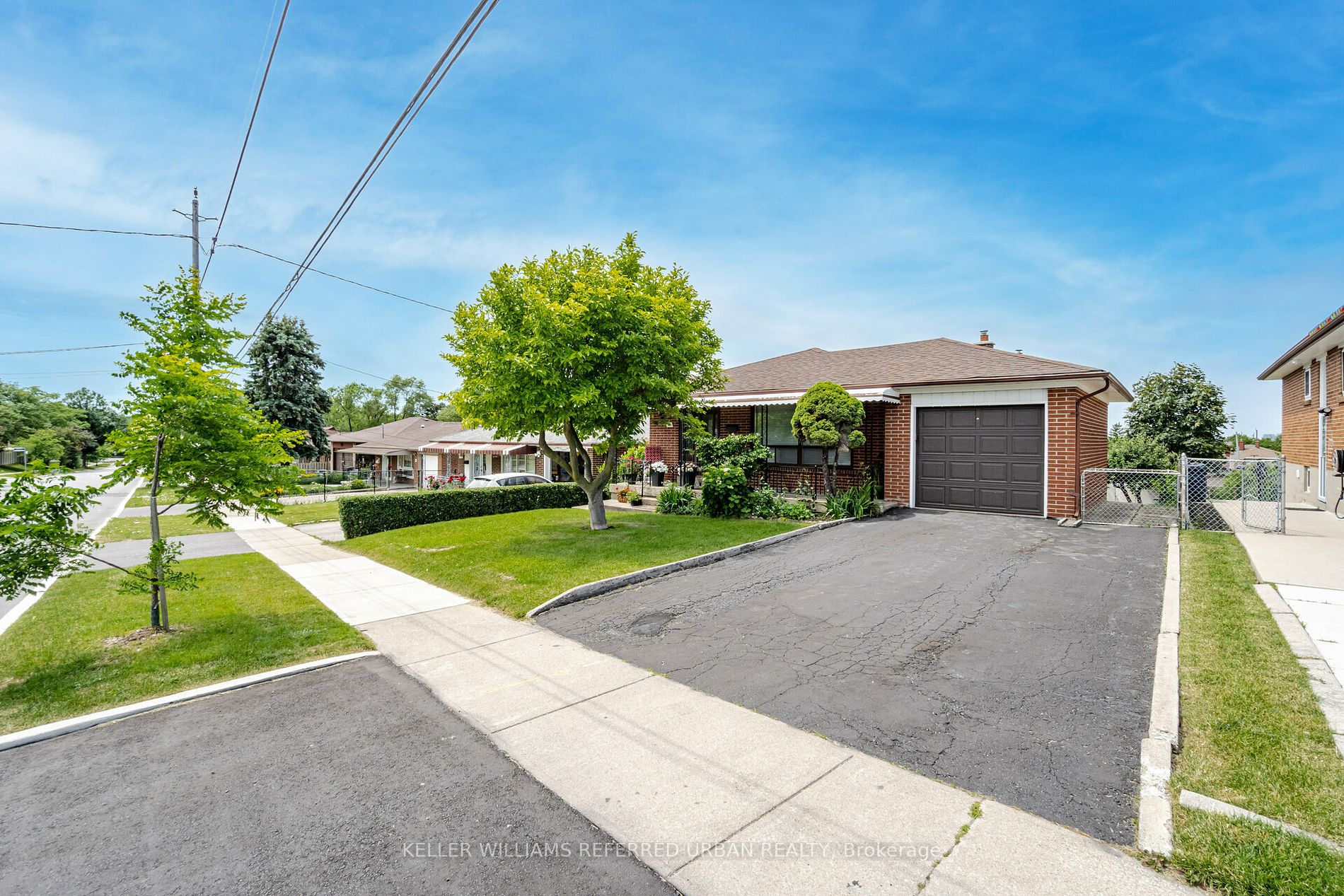 68 Laura Rd