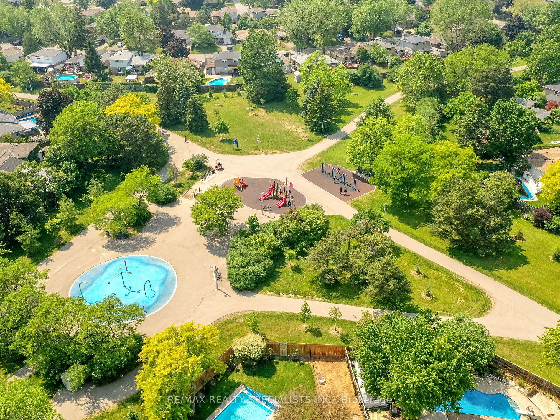 3 Lockton Crescent