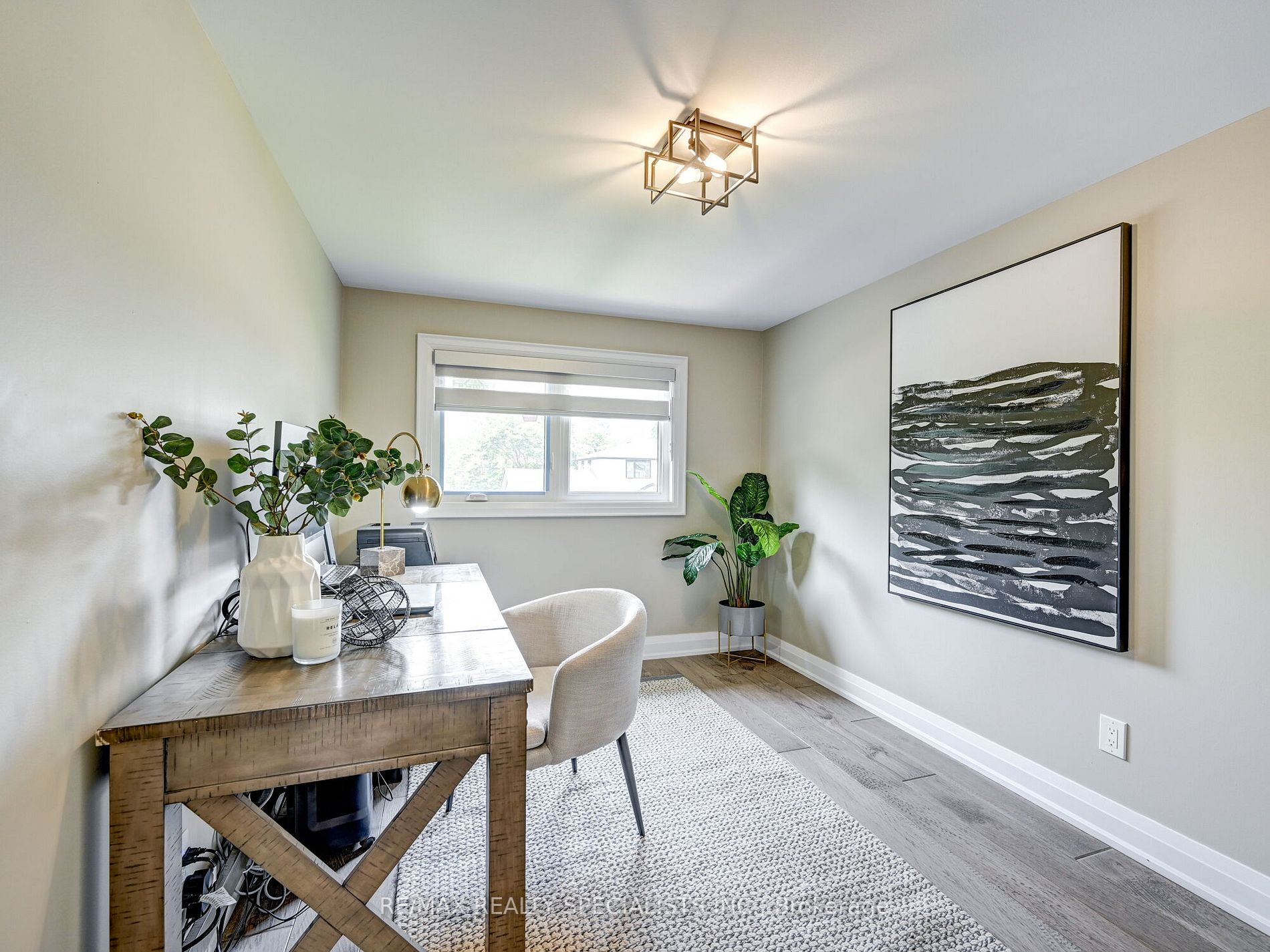 3 Lockton Crescent
