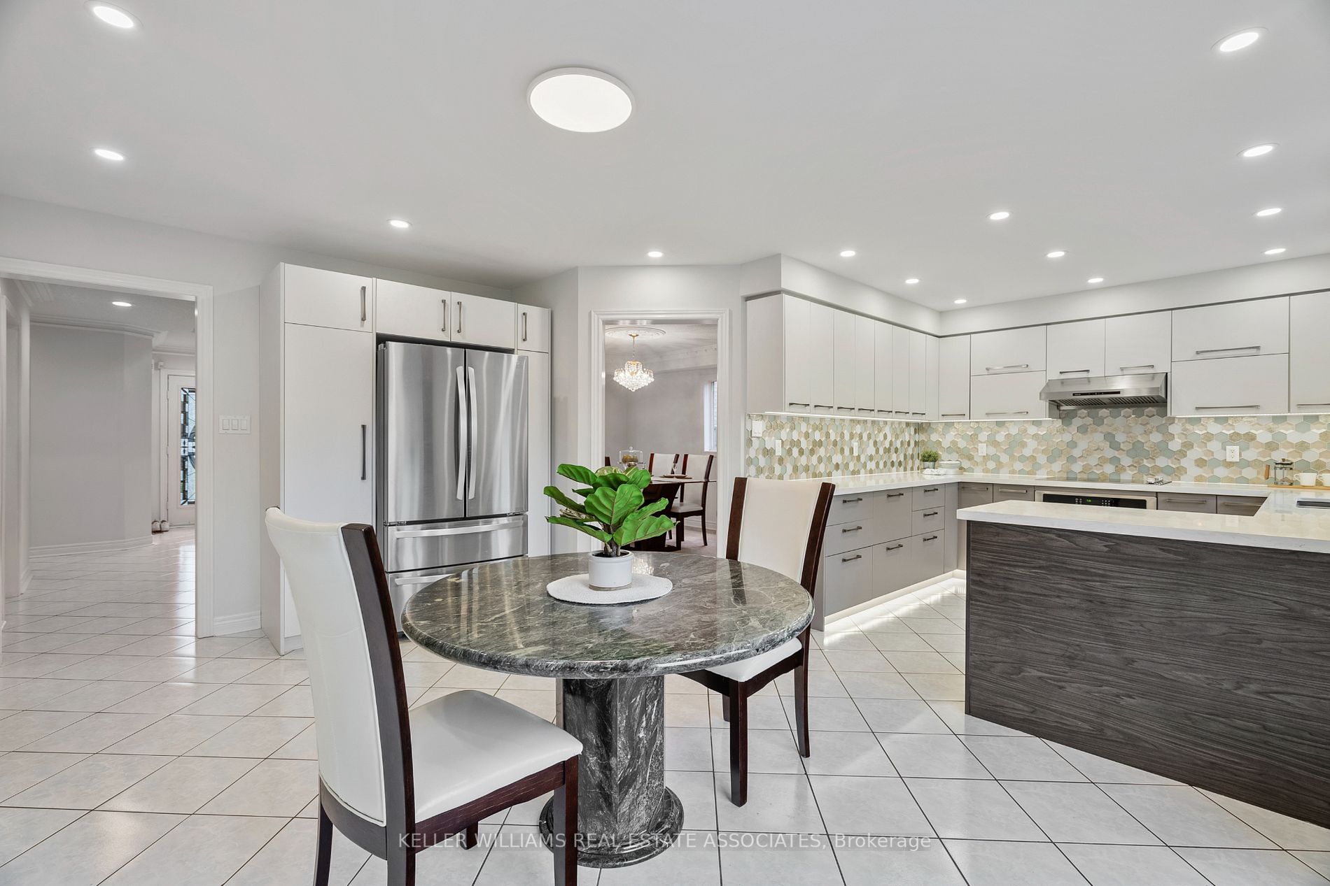 5975 Turney Dr