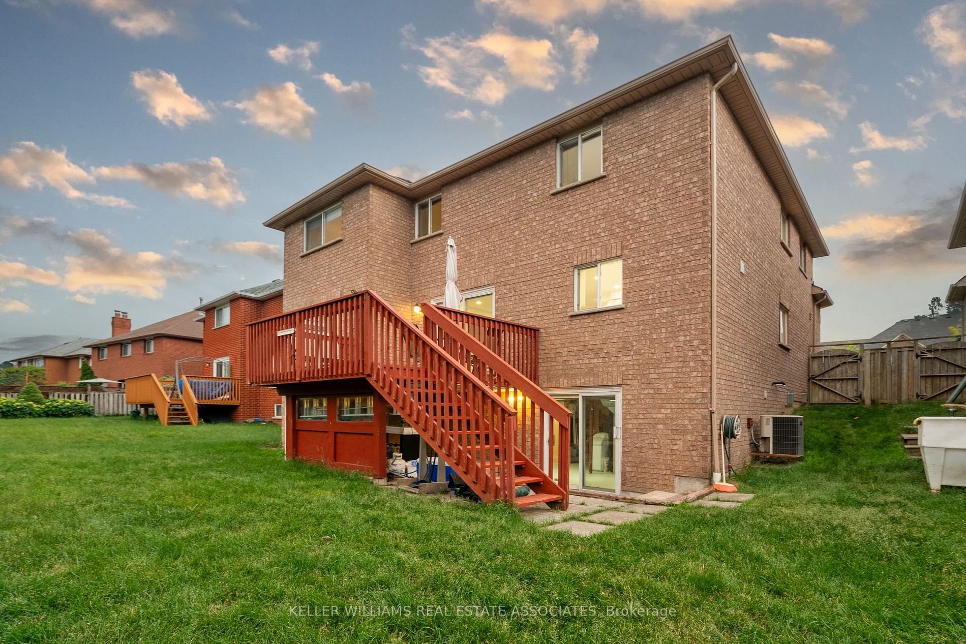 5975 Turney Dr