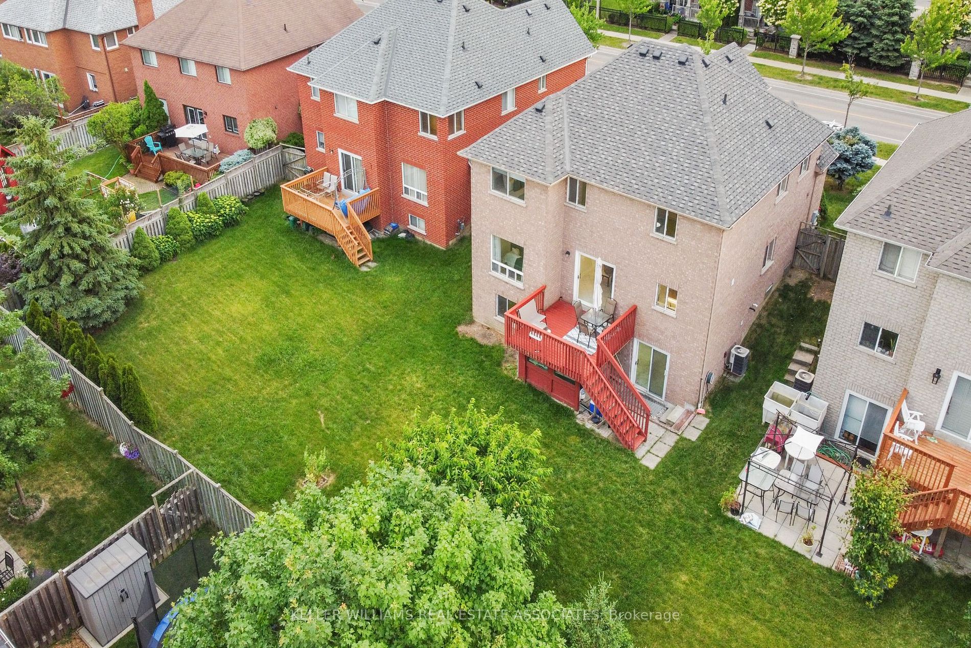 5975 Turney Dr