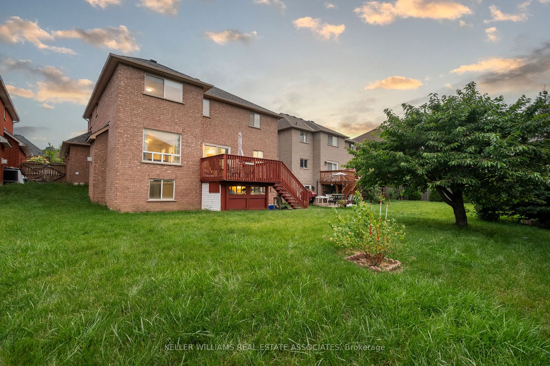 5975 Turney Dr