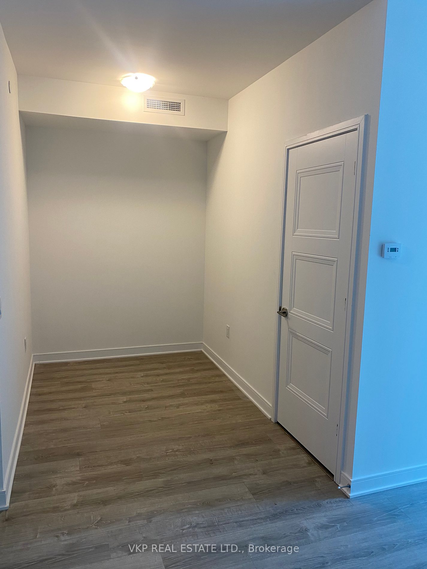 25 Neighbourhood Lane, #211