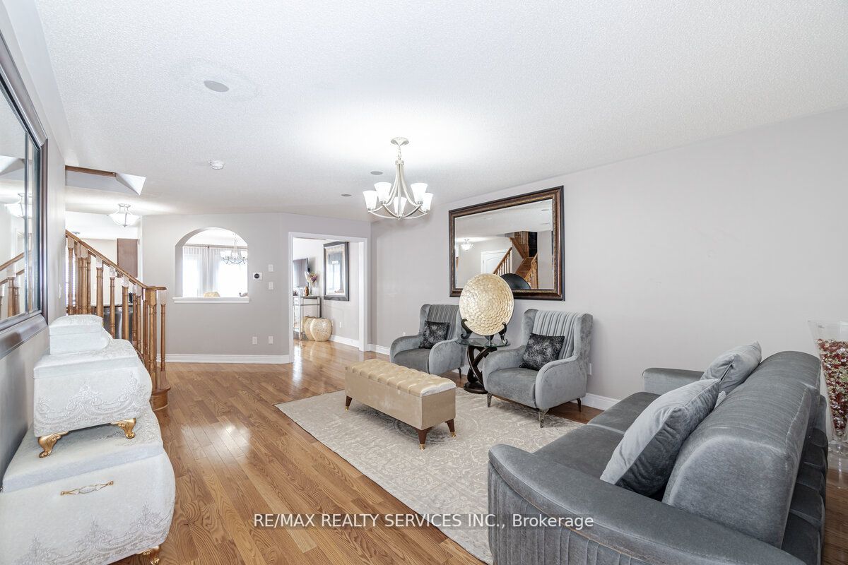 Listing W6205340 - Large Photo # 5