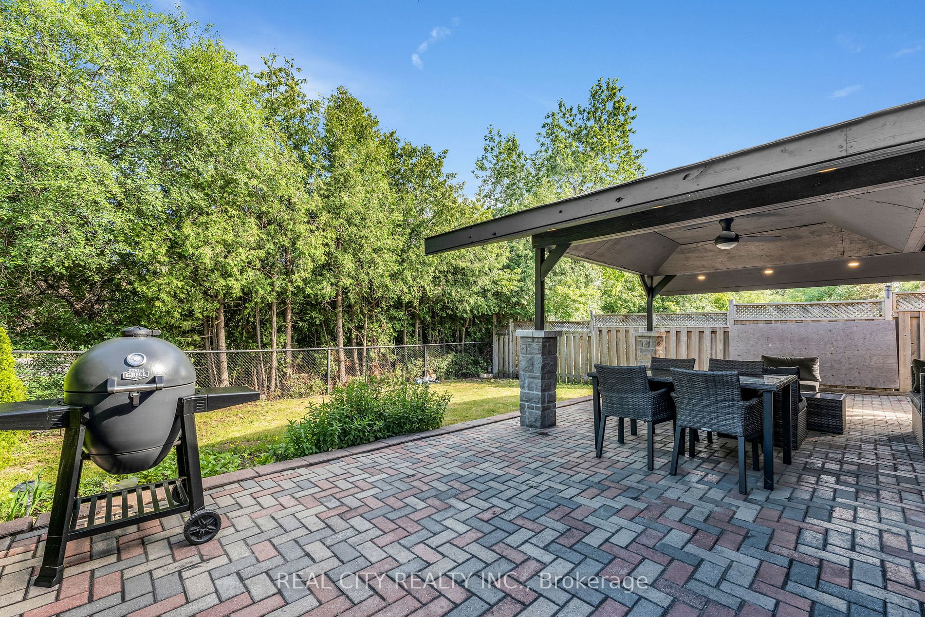 9 Mallard Cres