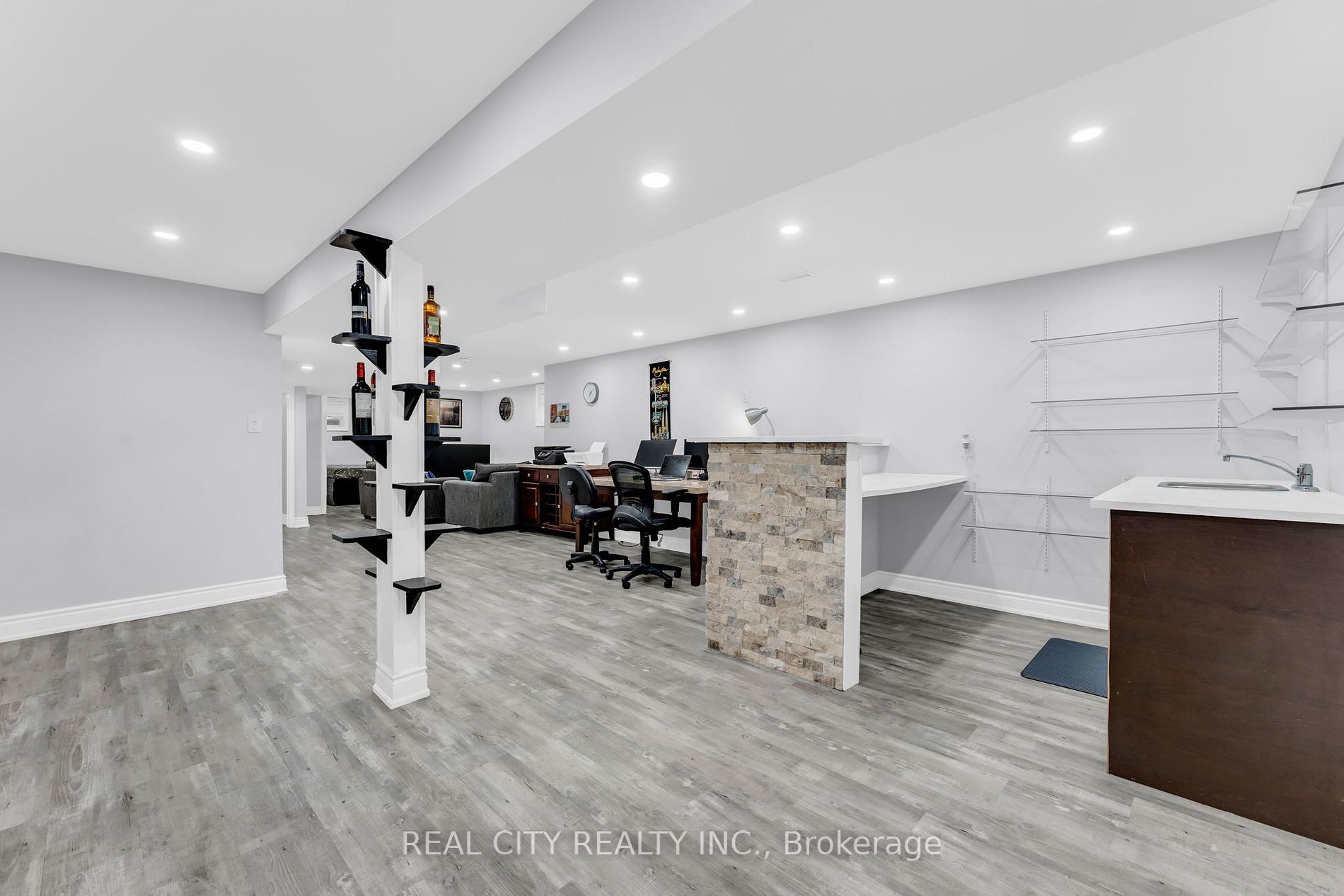 9 Mallard Cres