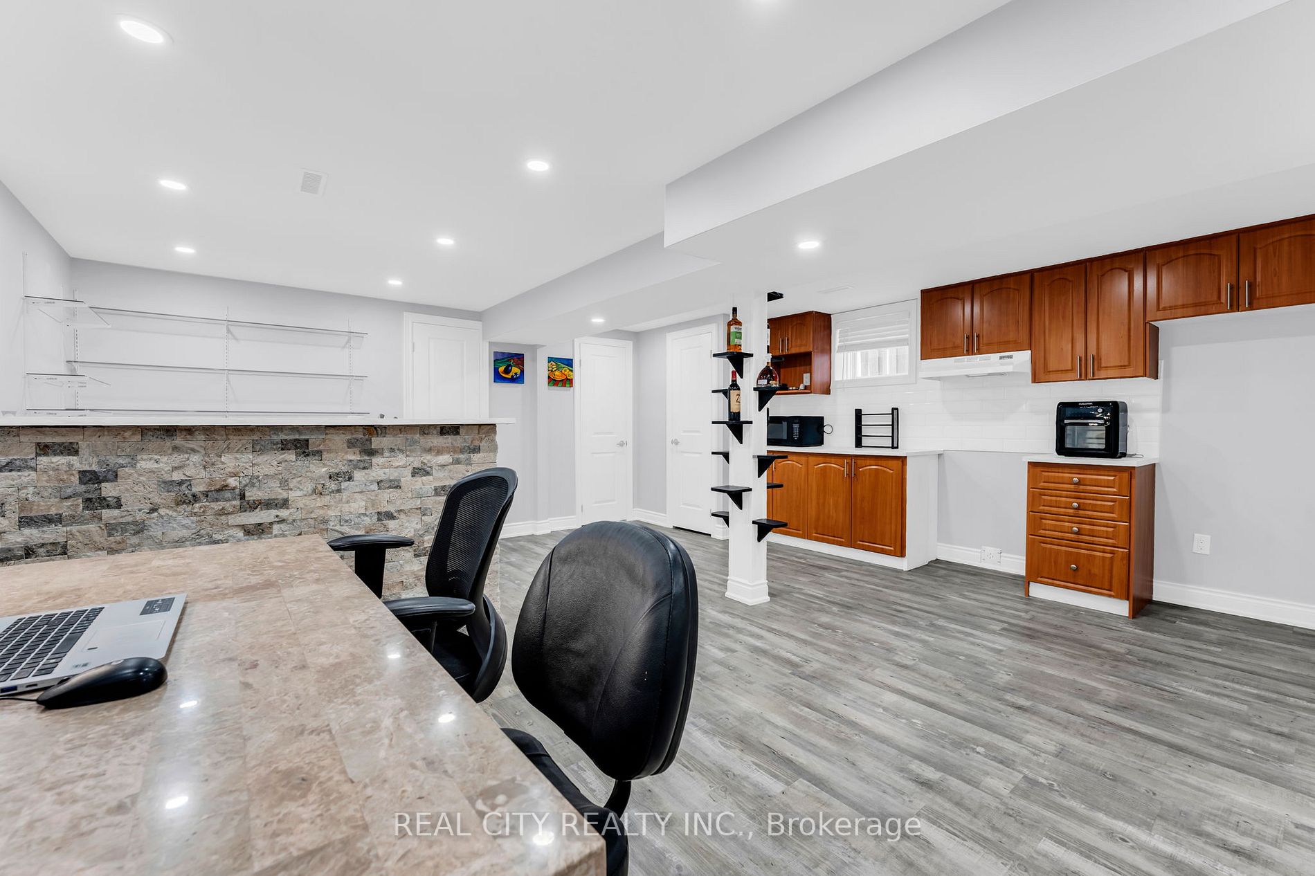 9 Mallard Cres