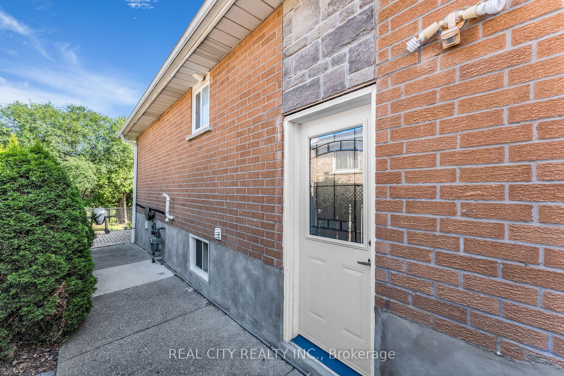 9 Mallard Cres