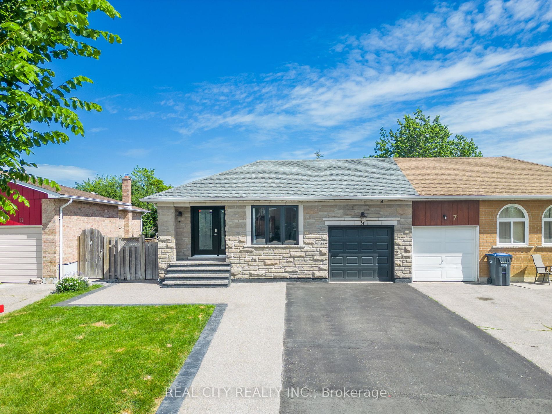 9 Mallard Cres