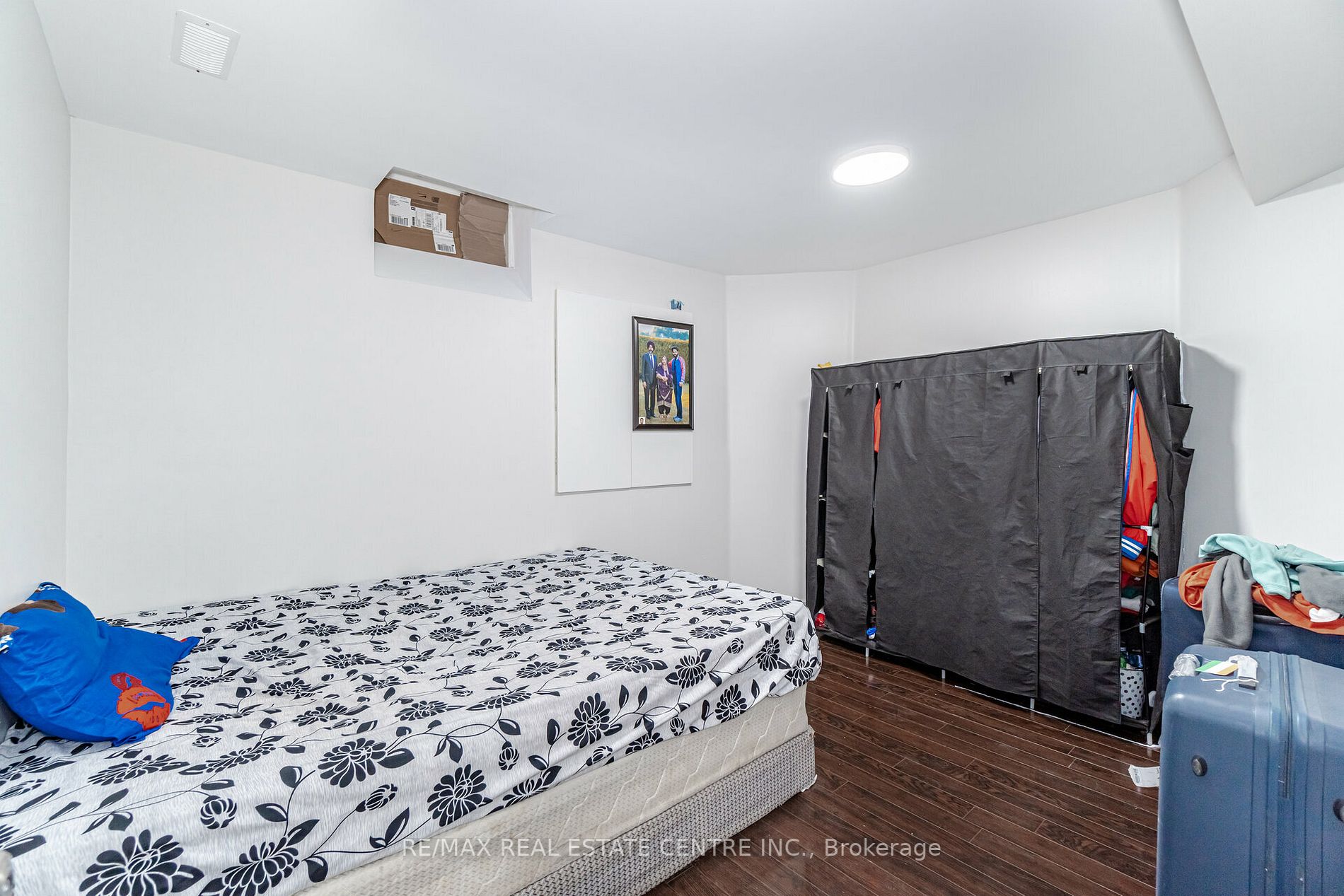 5 Wild Indigo Cres