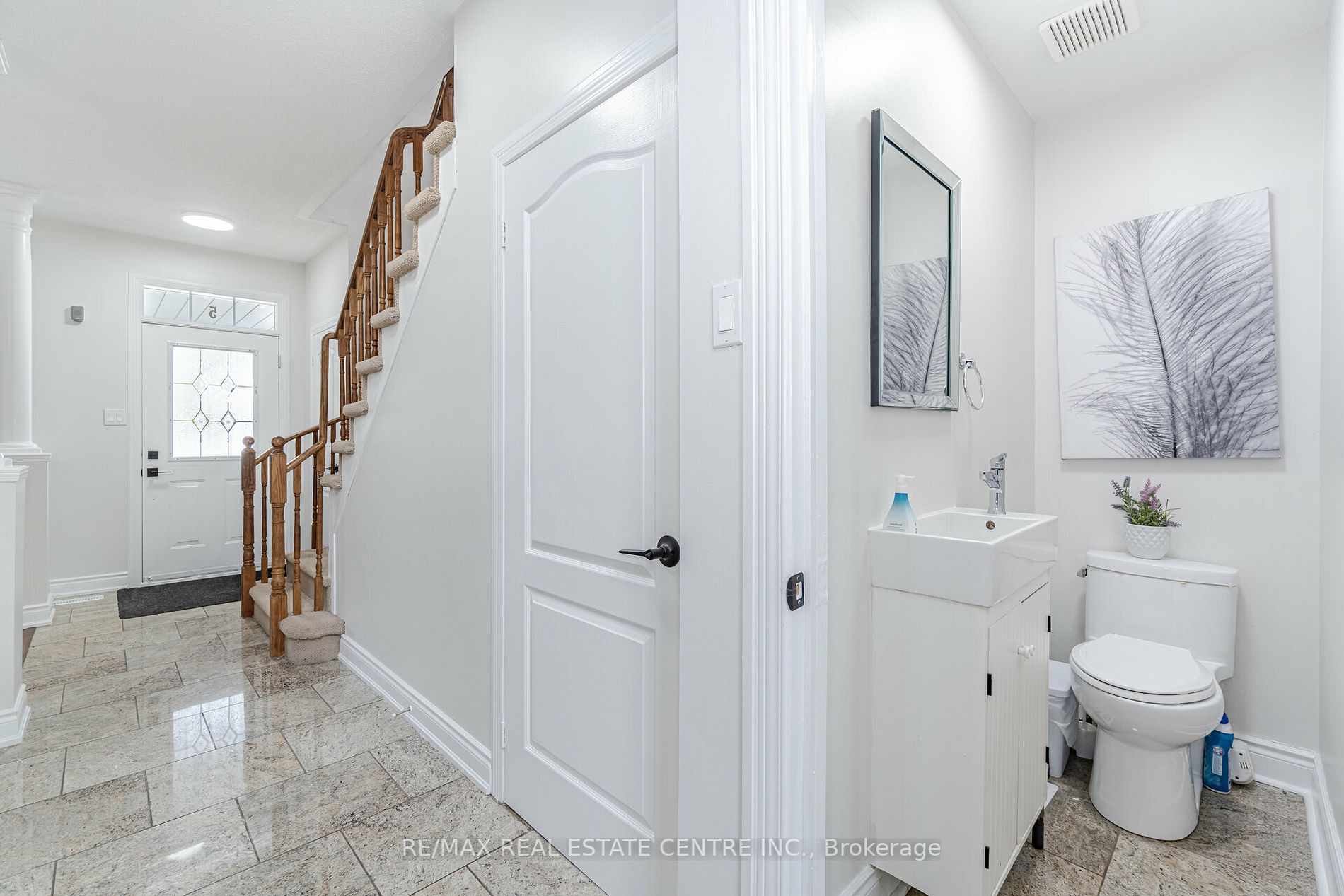 5 Wild Indigo Cres