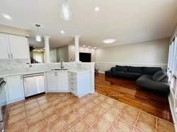 1118 Barclay Circ