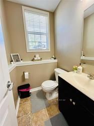 1118 Barclay Circ