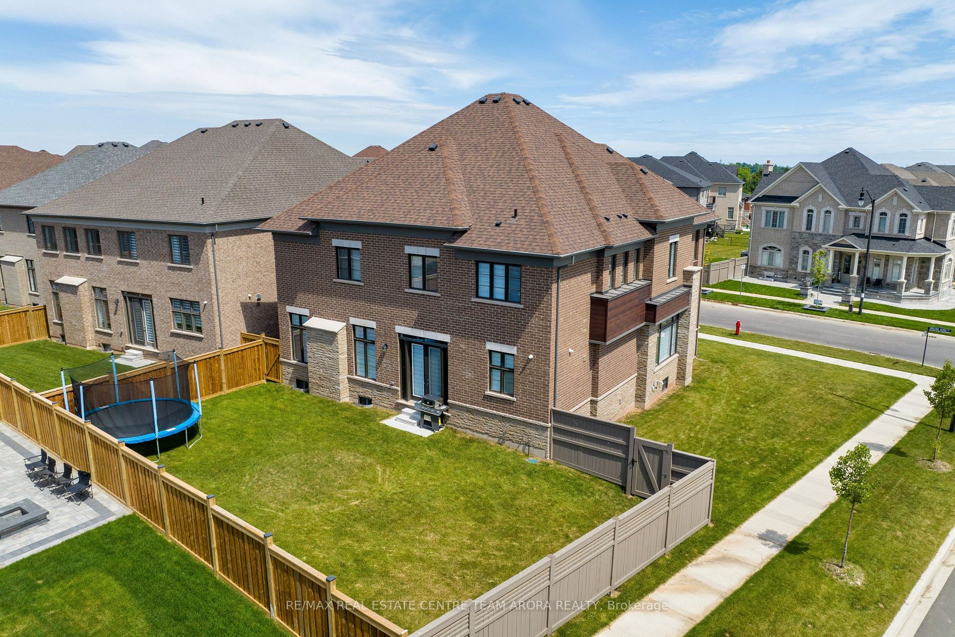 27 Rolling Acres Drive