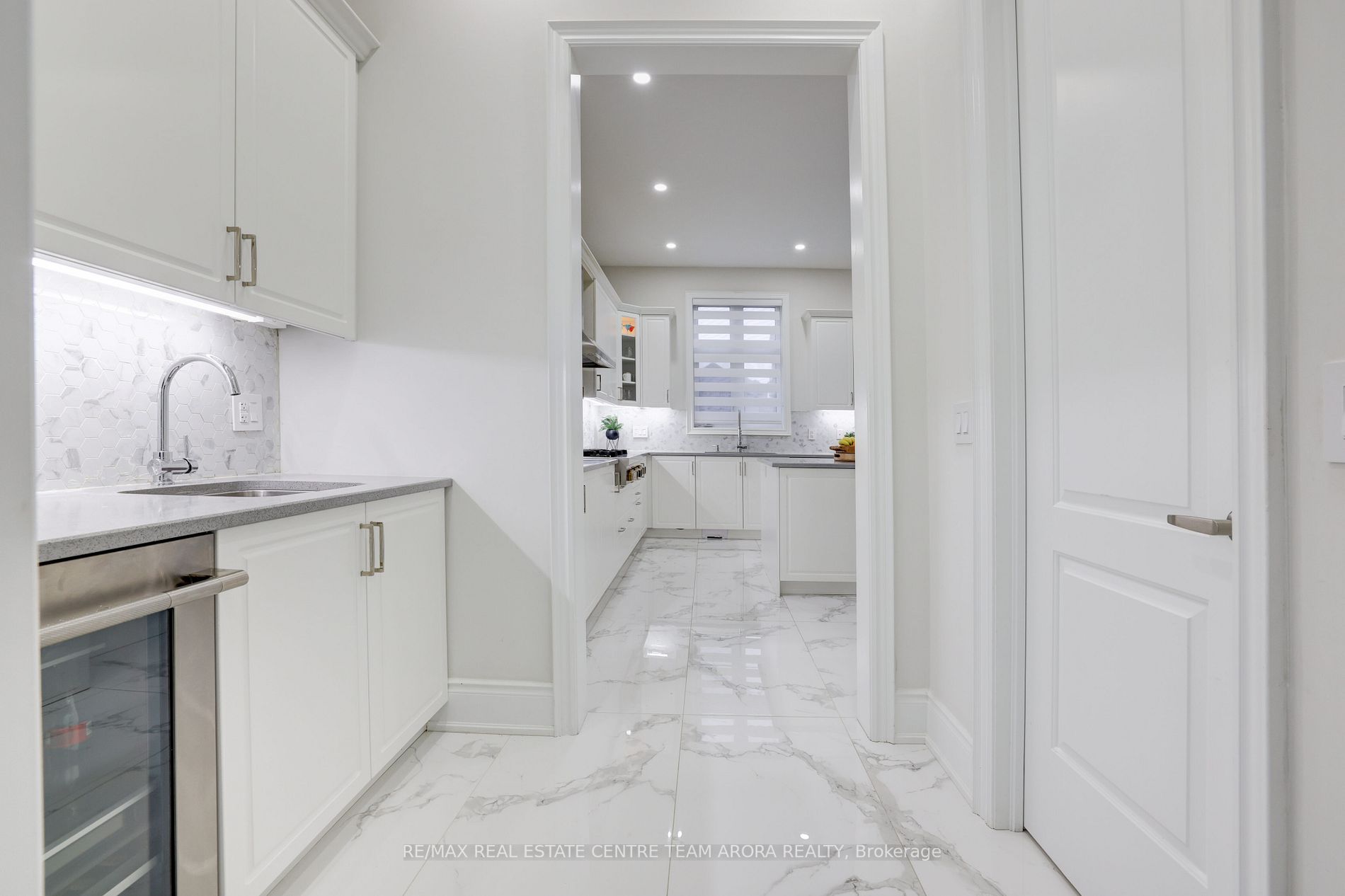27 Rolling Acres Drive