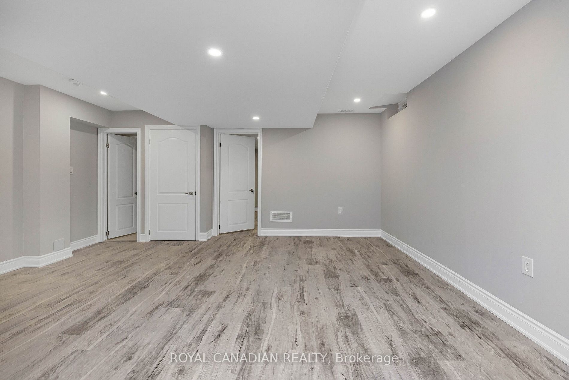 19 Outlook Ave