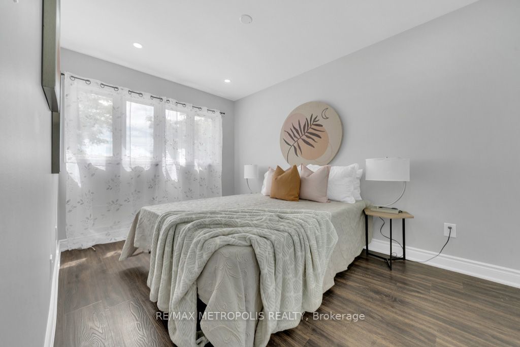 92 Cedarwood Crescent