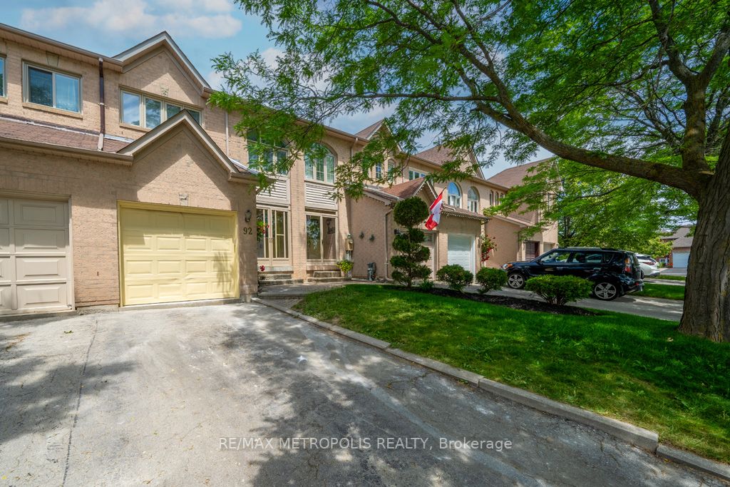 92 Cedarwood Crescent