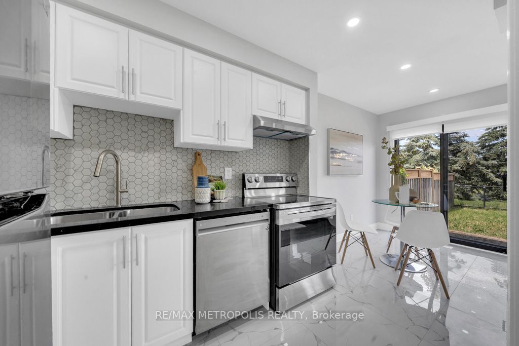 92 Cedarwood Crescent