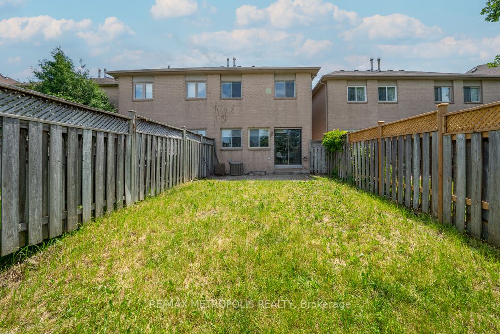 92 Cedarwood Crescent