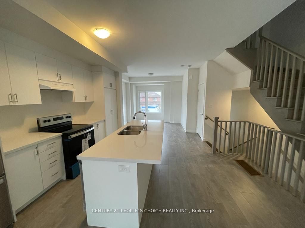 24 Heathrow Lane