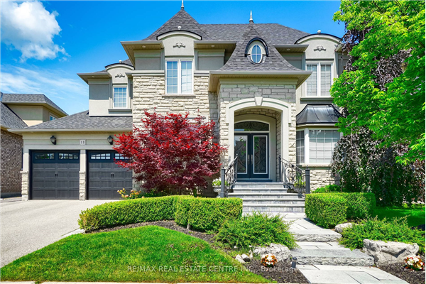 11 Louvre Circ, Brampton