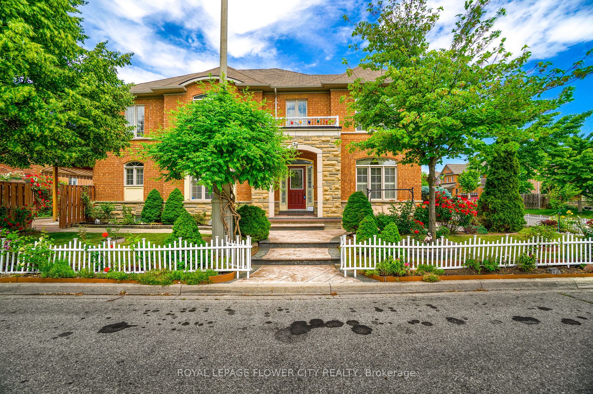 29 Long Meadow Rd