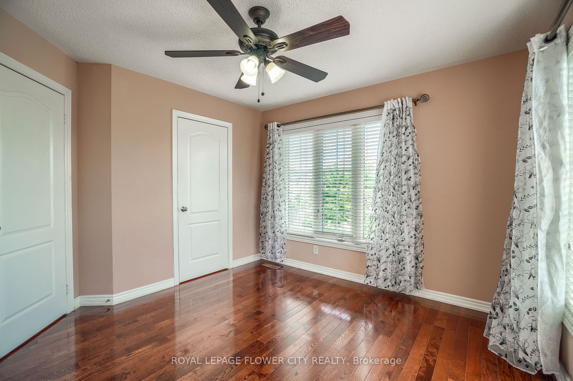 29 Long Meadow Rd