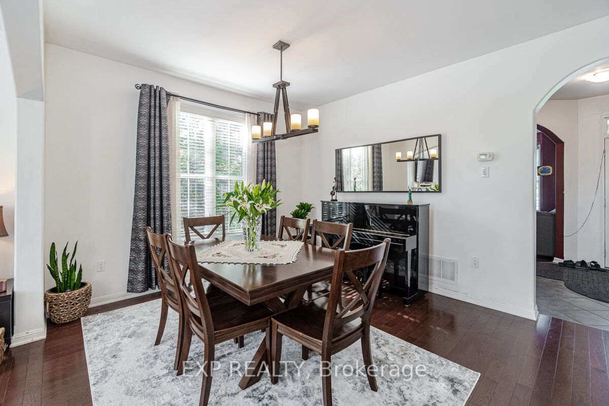 349 Ware Crescent
