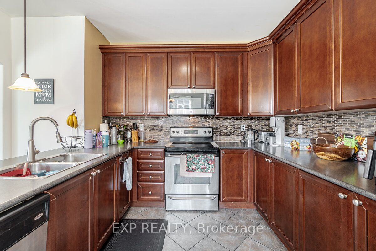 349 Ware Crescent