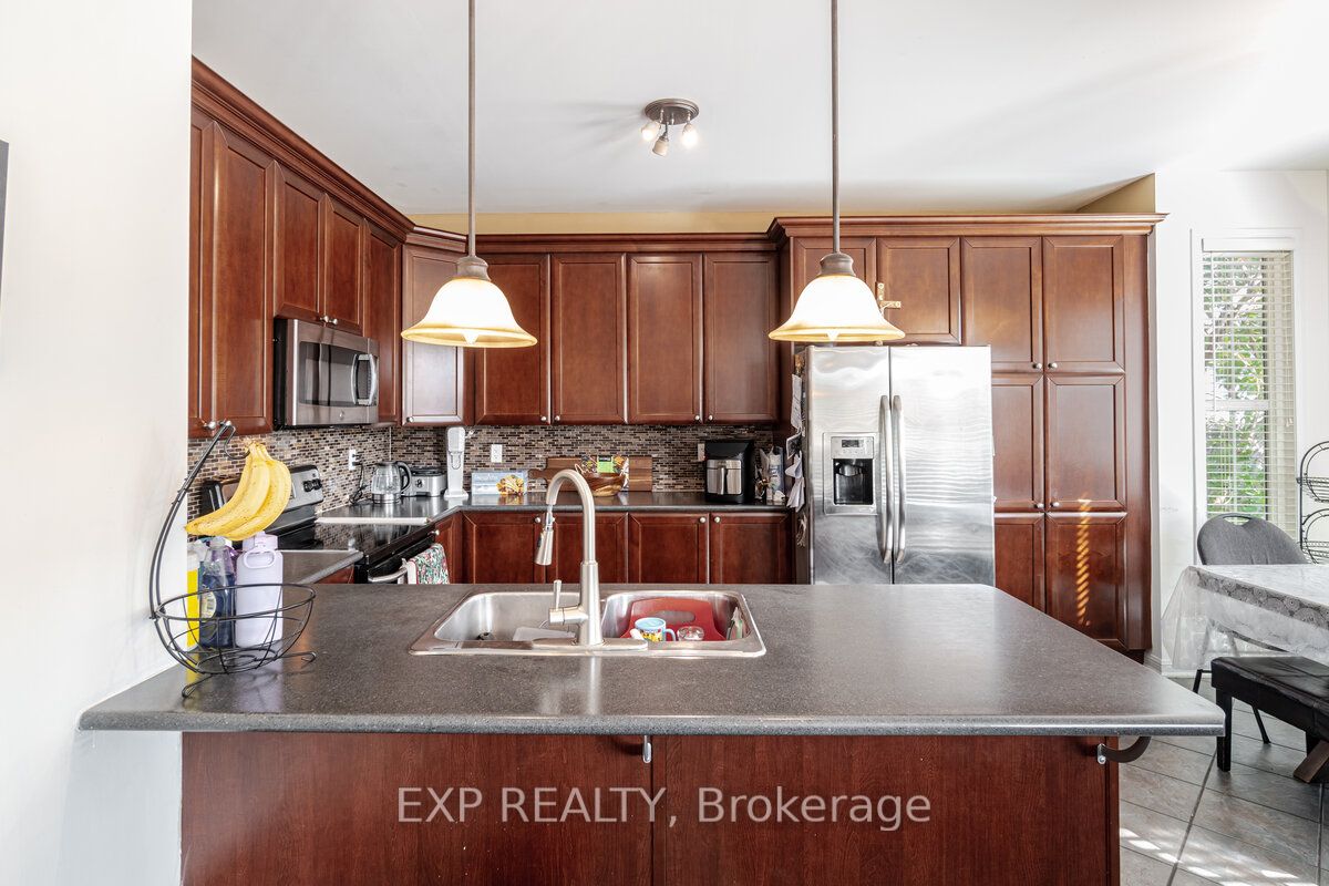 349 Ware Crescent