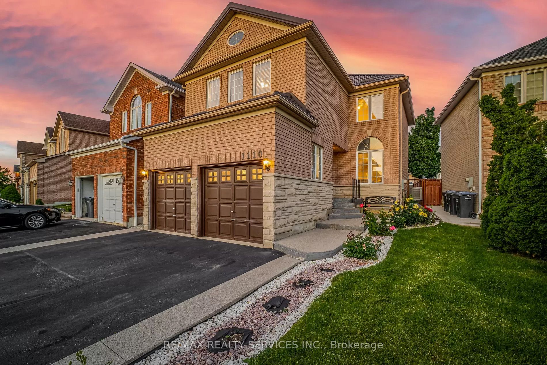 1110 Blueheron Blvd