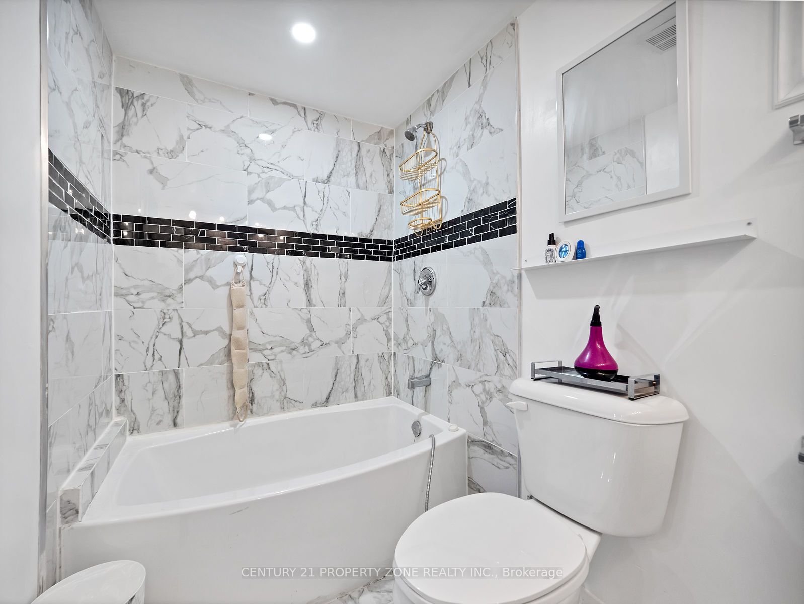 11 Hinchley Wood Grve