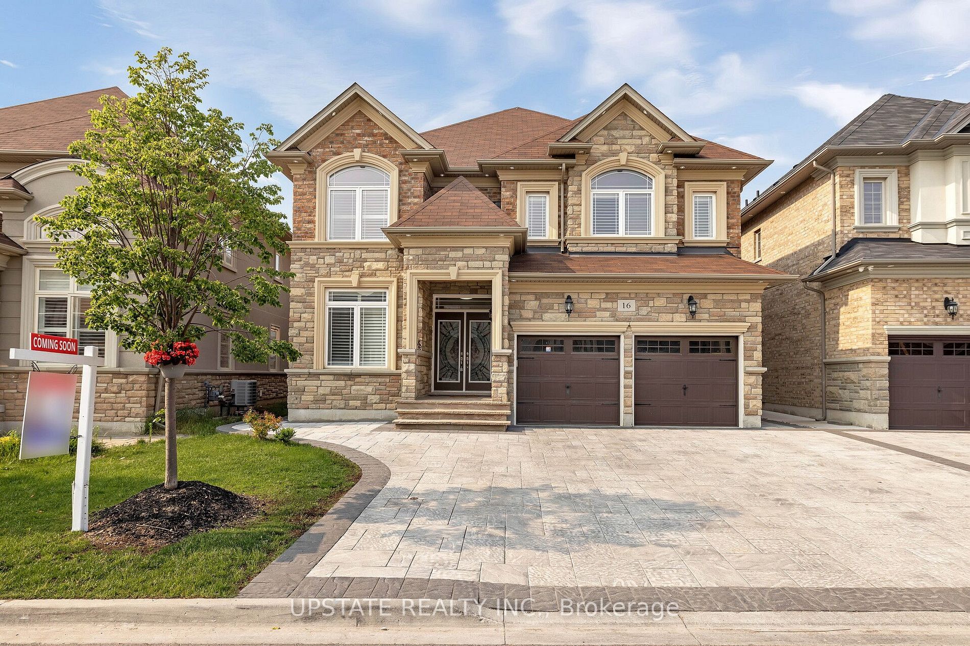 16 Chiming Rd
