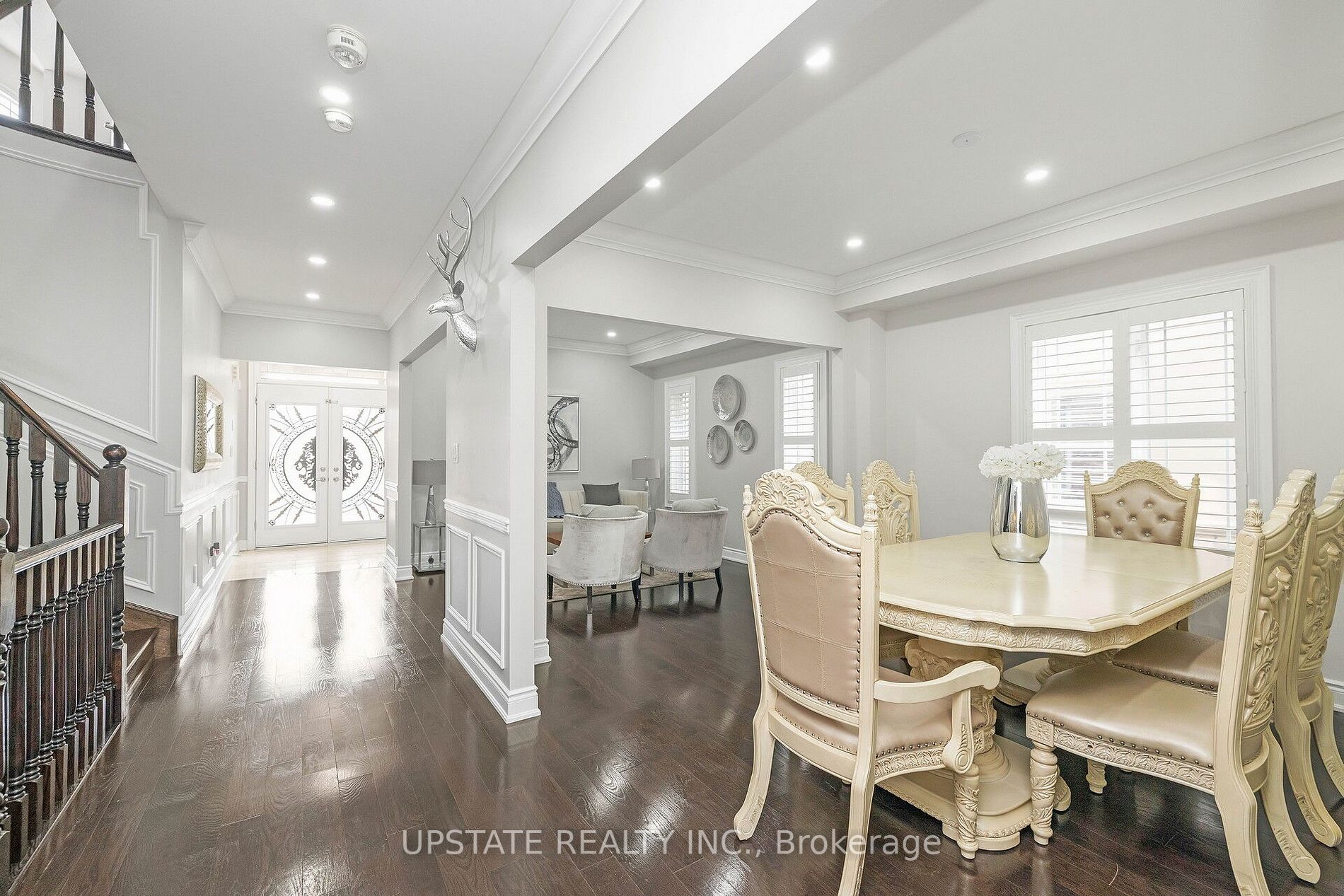 16 Chiming Rd
