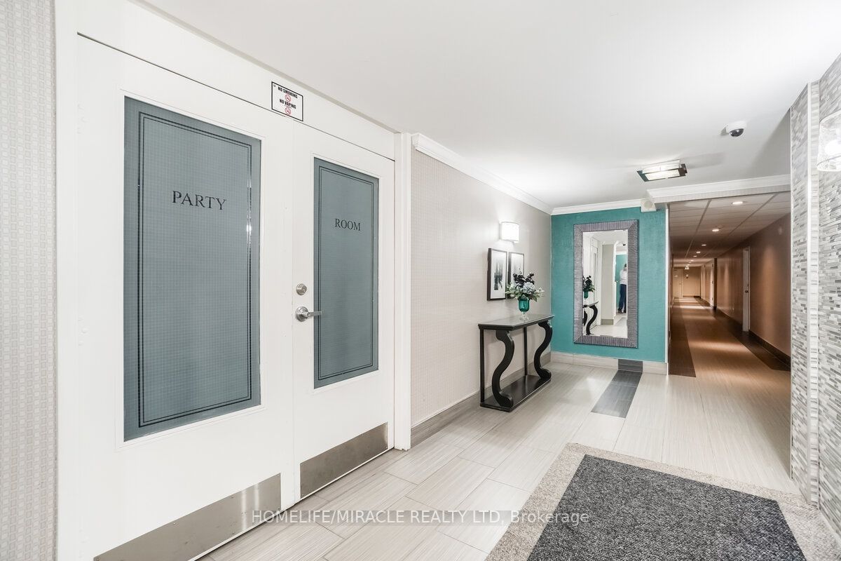 15 Kensington Rd, #1703