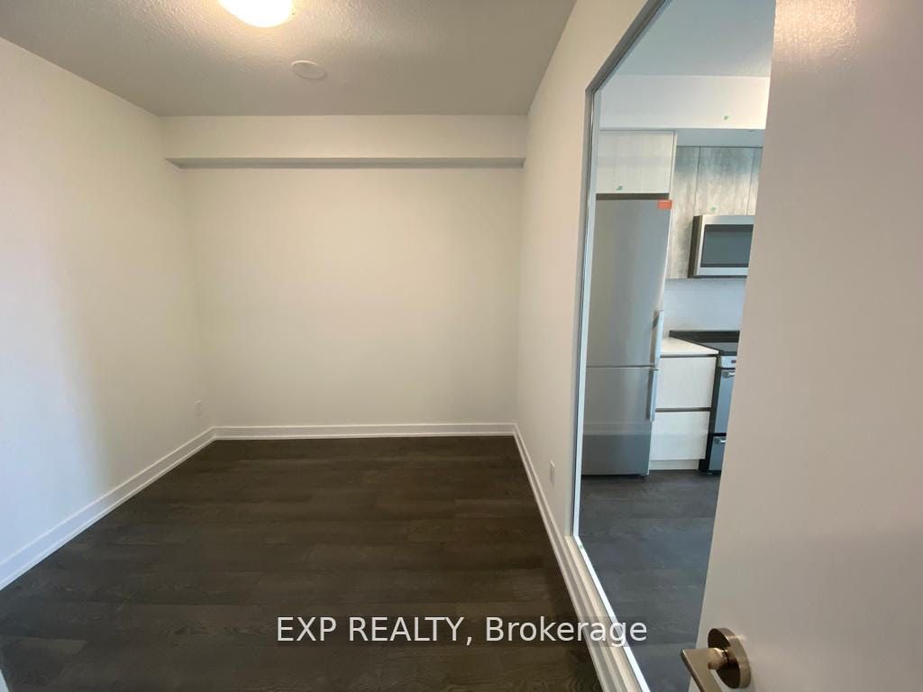 251 Manitoba Street #706