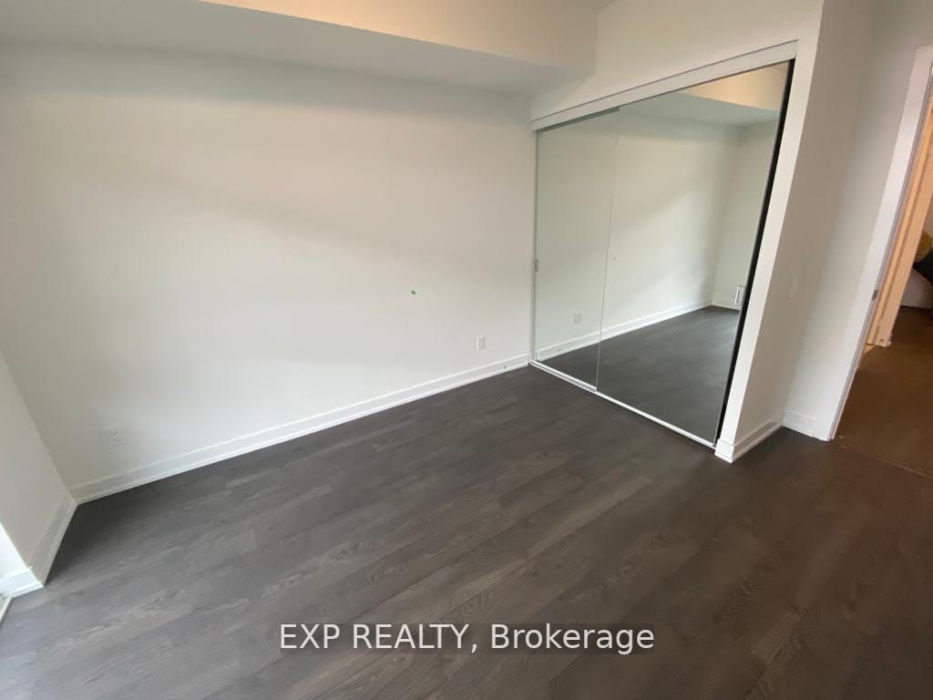 251 Manitoba Street #706