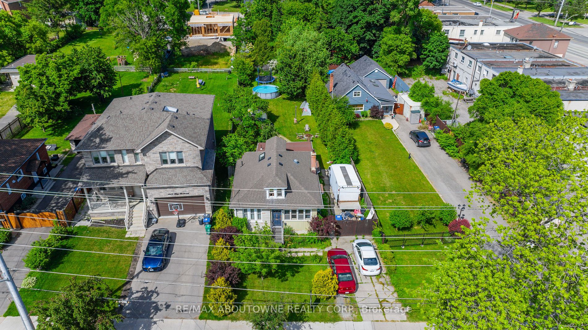 1023 Haig Blvd