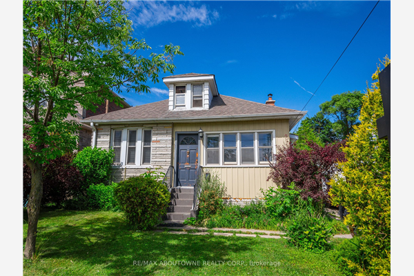 1023 Haig Blvd, Mississauga