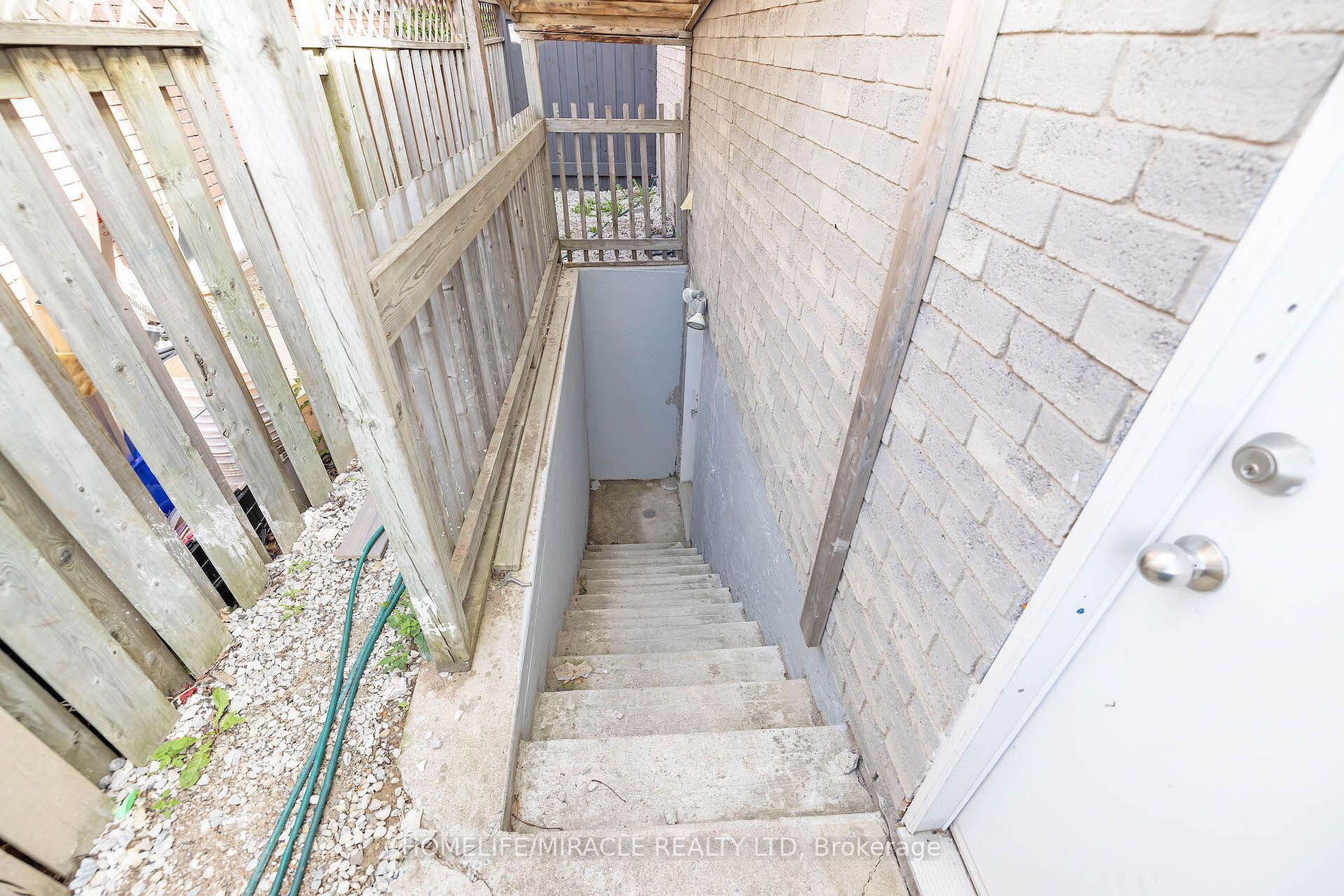 61 Horsham Street