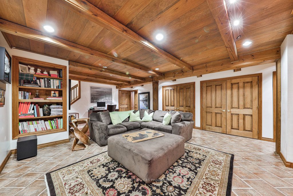 10 Southridge Trail